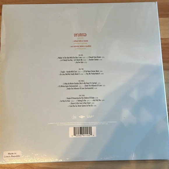 NEW SEALED Love Unlimited the Uni, MCA and 20th Century Records singles 1972-75 - Picture 2 of 2